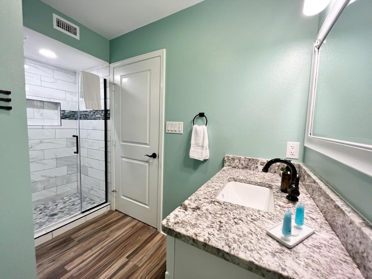 Rockport Waterfront Condo With A View Екстер'єр фото